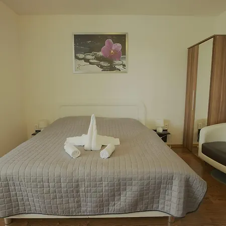 Relaxcentrum Aquavital Konukevi *